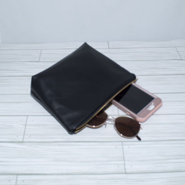 Kellie Pouch : Leather Kellie Pouch : Leather