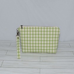 Kellie Wristlet : Green Gingham