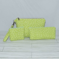 Kellie Wristlet : Monotone Kiwi Dots