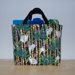 Beach Tote : Lemurs