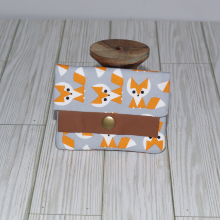 Mia Wallet (mini) : Foxes on Grey
