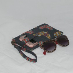 Phone Wristlet: Africa