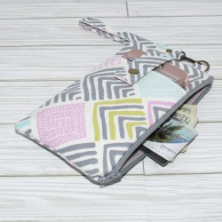 Phone Wristlet: Geolow Sweet