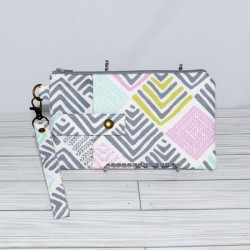 Phone Wristlet: Geolow Sweet