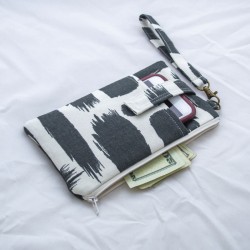 Phone Wristlet: Brazen