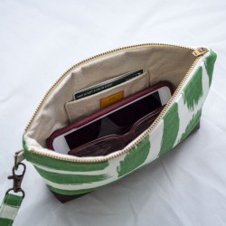 Kellie Wristlet : Brazen