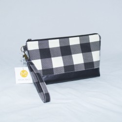 Kellie Wristlet : Plaid