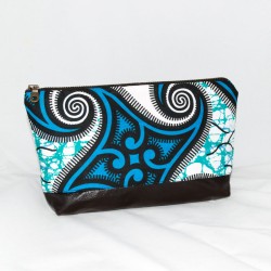 Kellie Pouch : Siyabonga