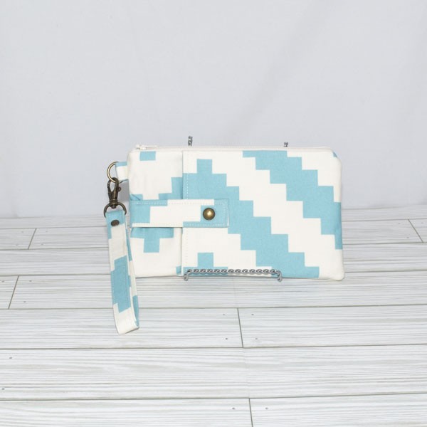 Phone Wristlet: Diamonte