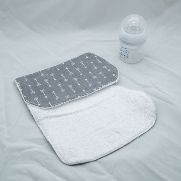 Burp cloth : Arrows