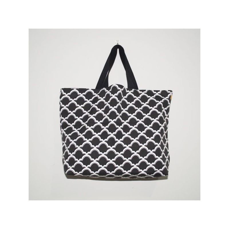 Everyday Tote, Black Fish Scale